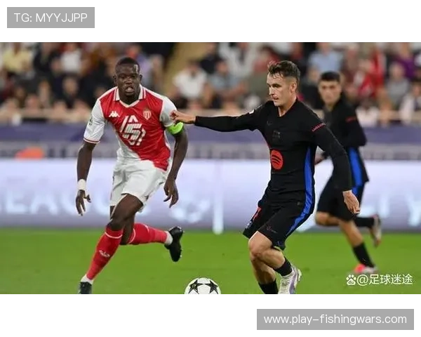 巴萨中场马克-卡萨多拒绝加拉塔萨雷，决心留队竞争位置