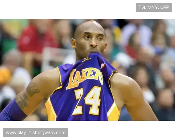 布克全明星媒体日缅怀科比,谈其深远影响 布克全明星媒体日缅怀科比,谈其深远影响